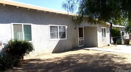 18536 13th St, Bloomington, CA 92316-3322