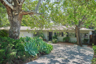 760 Rim Rd, Pasadena, CA 91107-2127