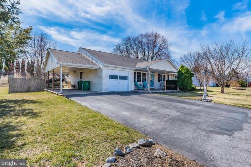 1502 Terrace Ave, Carlisle, PA 17013-9369