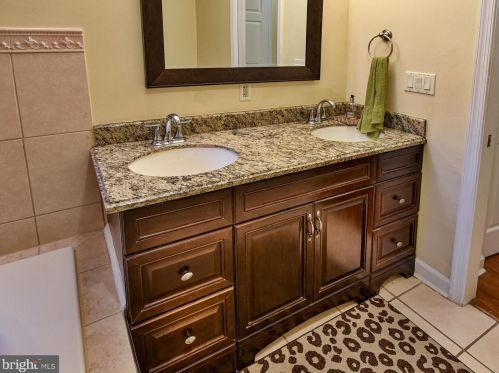 621 Greenbrier Dr, Silver Spring MD 20910-4230 exterior