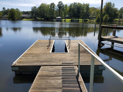 17 Lake Cir, Foreston SC  29102 exterior