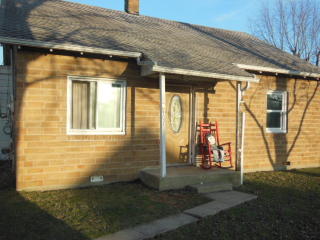407 Church St, Songer, IL 62899-1242