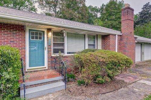 303 Brookwood Dr, Marietta, GA 30064-3107