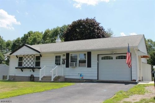 10 Fairview Ave, Fredon, NJ 07860-1508