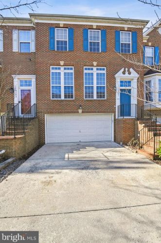 19201 Sweig Ter, Leesburg, VA 20176-3861