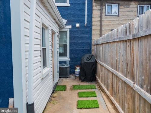 27 Old Dorwart St, Lancaster PA  17603-3647 exterior