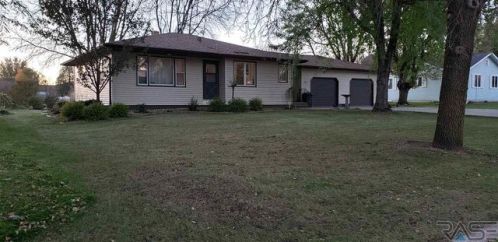 603 6th Ave, Edgerton, MN 56128-1247