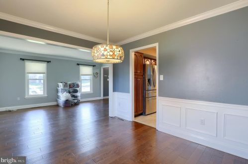 1551 Dunmore Dr, Lancaster PA  17602-1247 exterior