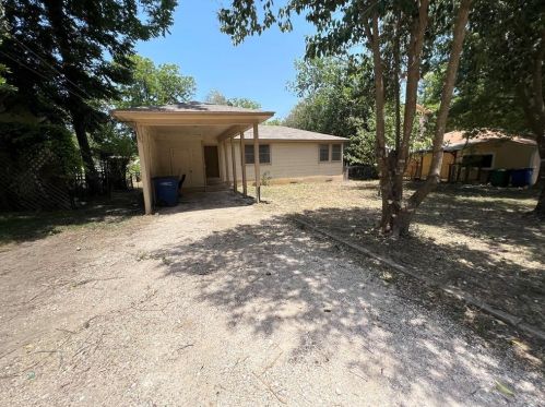 1800 Alguno Rd, Austin TX  78757-3308 exterior