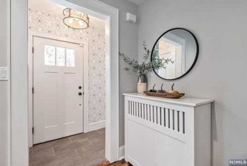 615 Cooper Ave, Oradell, NJ 07649-2307