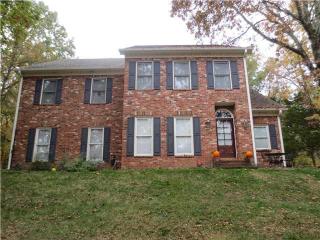 9390 Rocky Woods Dr, Cordova, TN 38018-6521
