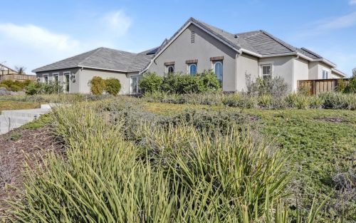 143 Rolling Sage Cir, Vacaville, CA 95688-8784
