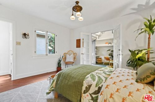 1212 Cedar St, Glendale CA  91207-1427 exterior