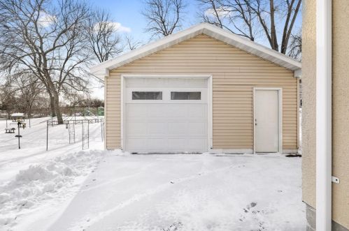 300 Haskell St, Saint Paul MN  55118-1603 exterior