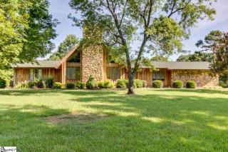 160 Ballard Rd, Pelzer, SC 29669-9135