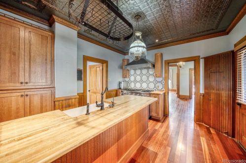 146 5th St, Salida CO  81201-2402 exterior