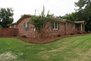 540 Thomas Ave, Camilla, GA 31730-2318