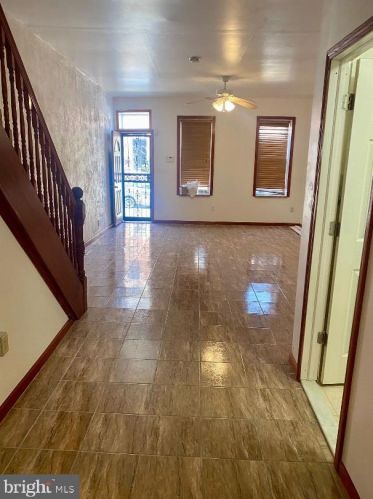 2028 4th St, Philadelphia PA 19122-1509 exterior