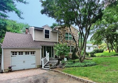 242 Quaker Church Rd, Dover, NJ 07869-1416