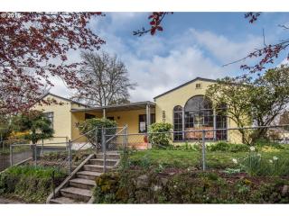2805 43 St, Portland OR  97206-2202 exterior