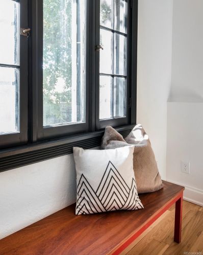 2079 Krameria St, Denver CO  80207-3928 exterior