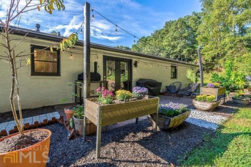 1135 Hilburn Dr, Atlanta GA  30316-2259 exterior