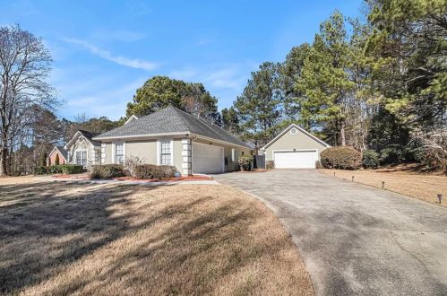 553 Medalist Way, Conyers GA  30094-4181 exterior