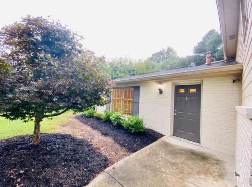4607 Town Crier Rd, Lilburn, GA 30047-4149