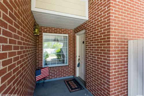 271 Brookfield Ln, Centerville, UT 84014-1474