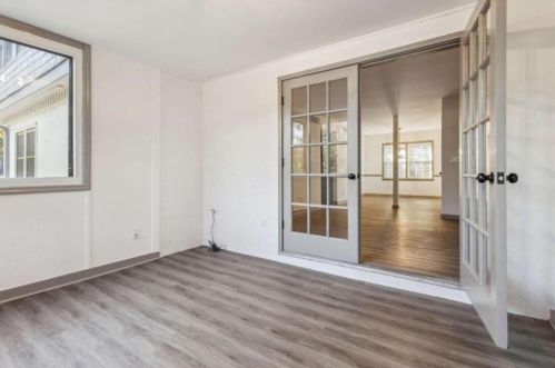 74 Montre Sq, Atlanta GA  30327-4044 exterior