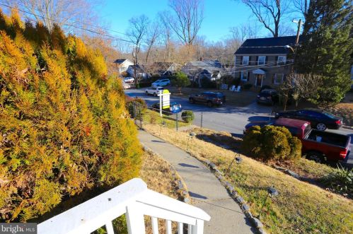 10610 Dunmoor Dr, Silver Spring MD 20901-1518 exterior