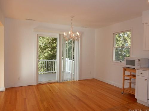 157 Elm St, Greenwich CT  06830-6614 exterior