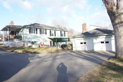 60 Twin Hills Dr, Coventry, CT 06238-1074