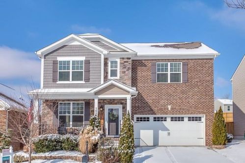 1680 Stonewater Dr, Hermitage, TN 37076-3585