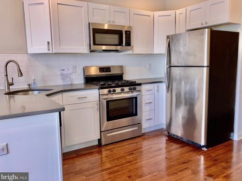 5433 Christian St, Philadelphia, PA 19143-2513