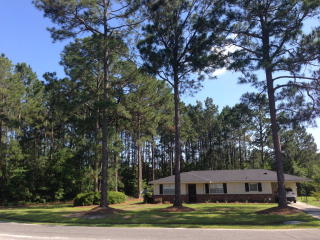 122 Robin St, Baxley, GA 31513-8713