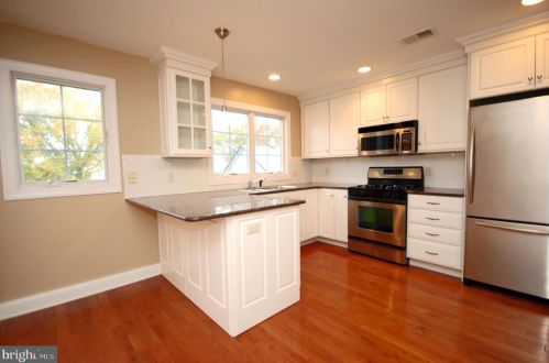 6 Torrey Ln, Princeton NJ 08542-3231 exterior