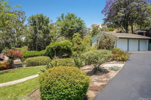 11805 Circle Dr, Whittier, CA 90601-2338