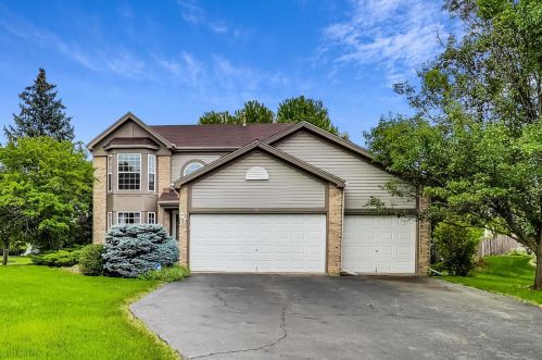 1 Brittany Ct, South Elgin, IL 60177-1000