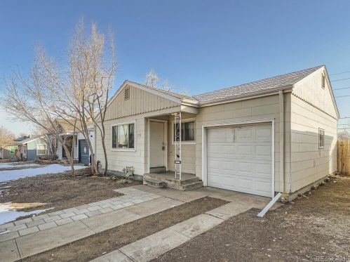 2310 Hanover St, Denver, CO 80010-1222