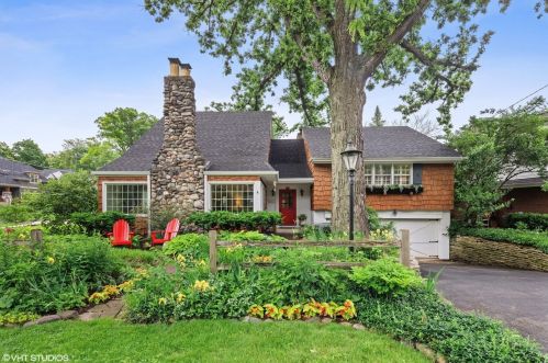 761 Lenox Rd, Glendale Heights, IL 60137-3965