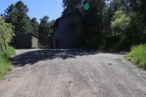 8147 Summit Dr, Morrison CO 80465-2452 exterior