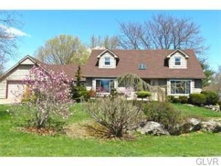 3515 Nicholson Rd, Bethlehem, PA 18020-7560