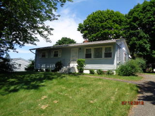 54 Pleasant View Rd, Derby, CT 06418-2419