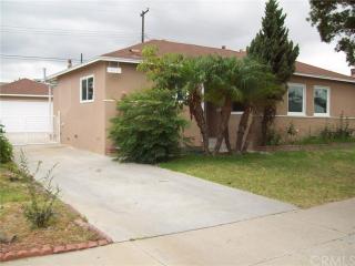 14515 Coke Ave, Paramount, CA 90723-3633