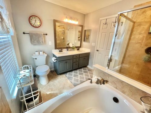 2451 Justin Ln, Pingree Grove IL  60140-9030 exterior