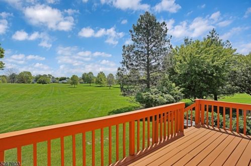 10 Olive Ct, Flemington, NJ 08822-3037