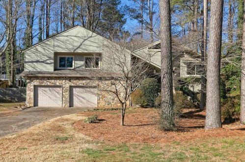 53 Lake Latimer Dr, Kennesaw, GA 30144-1579