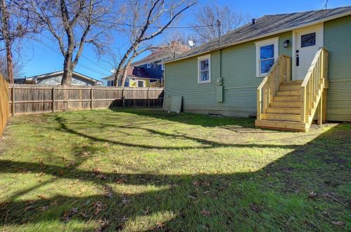 1604 Alston Ave, Fort Worth TX  76104-3007 exterior