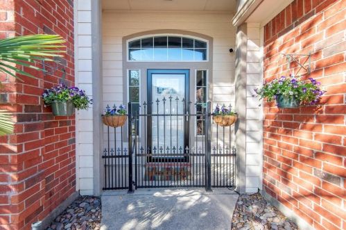 320 Timbercreek Ct, Princeton TX  75407-5737 exterior